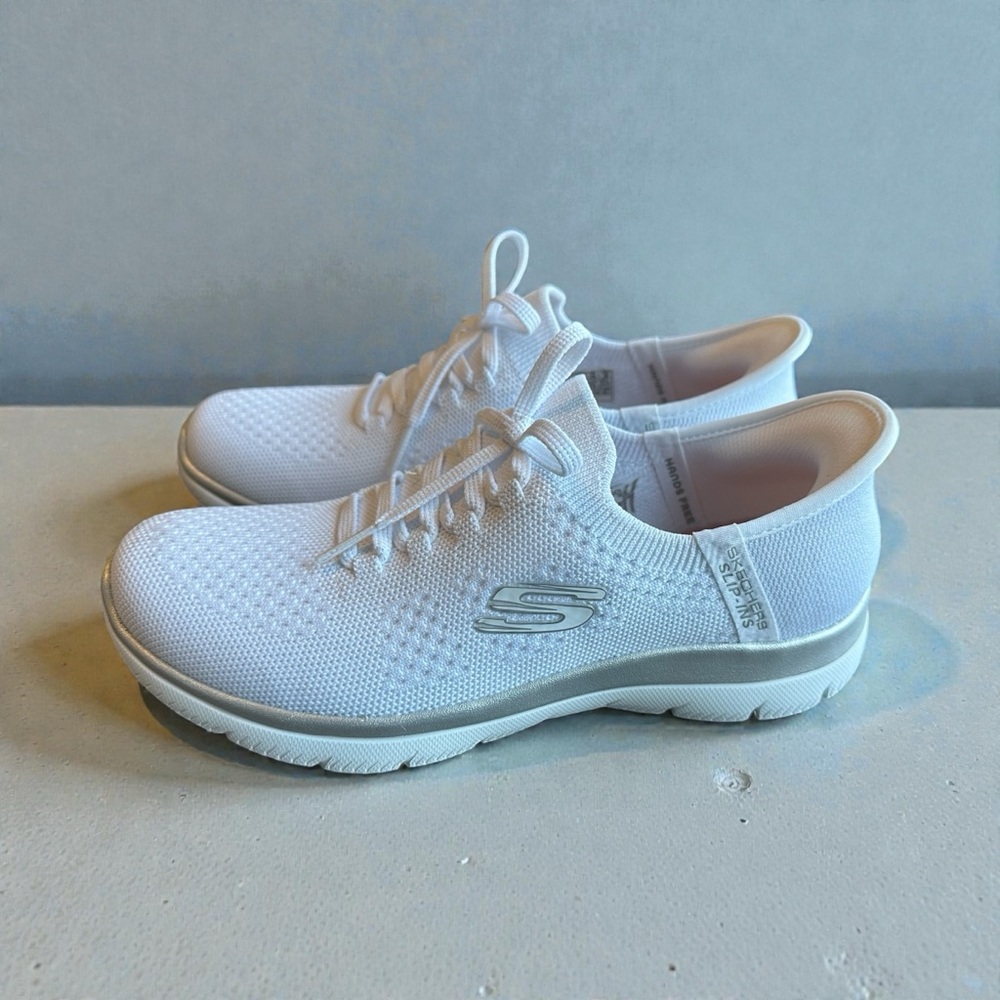 Skechers Women's White Slip-On Sneakers Size 7